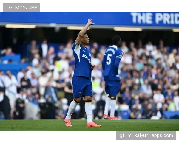 切尔西决赛3–0胜PSG,捧首个扩军俱乐部世界杯冠军 切尔西决赛3–0胜PSG,捧首个扩军俱乐部世界杯冠军