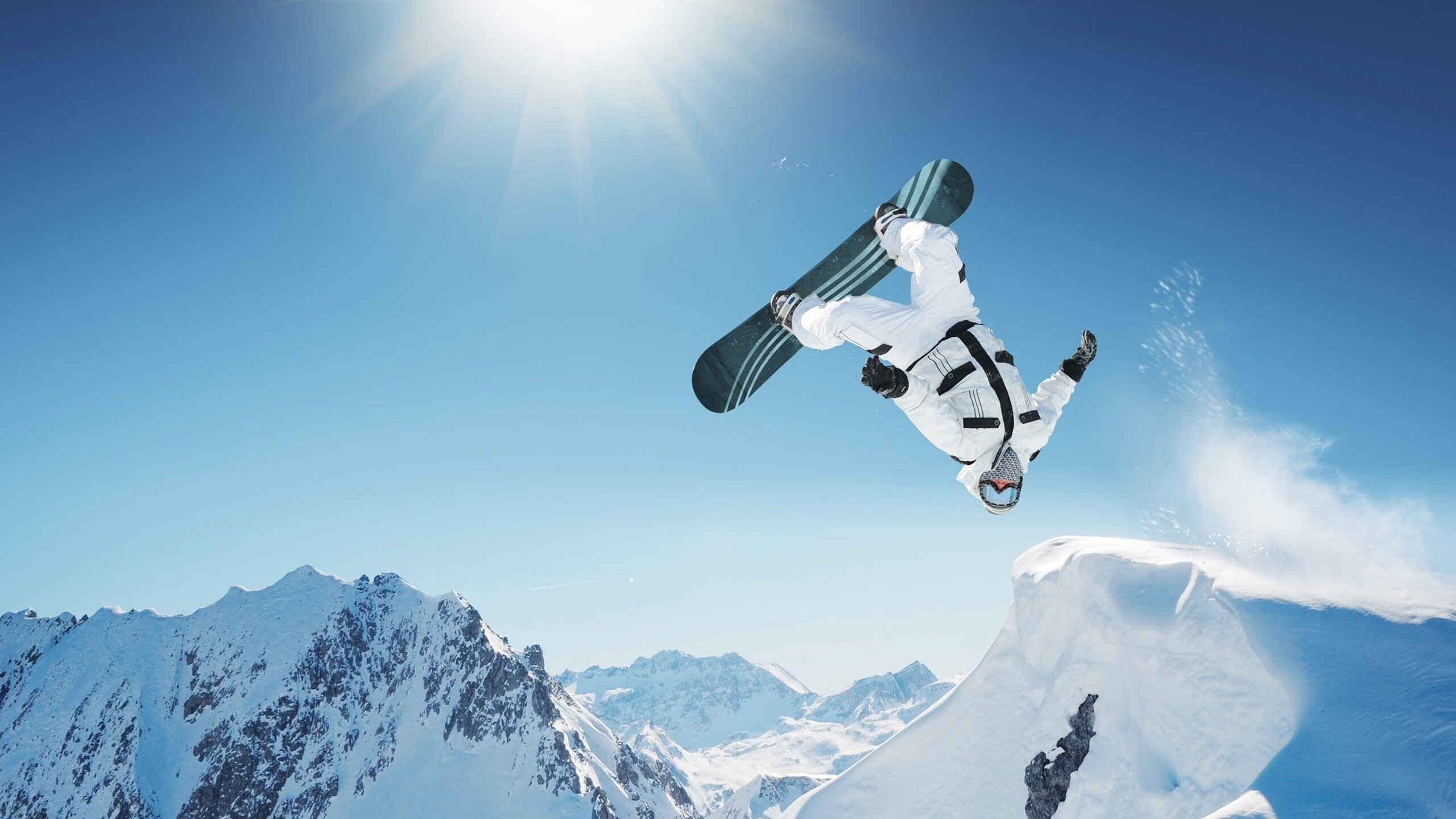 曼城豪取三连胜，福登与哈兰德引领球队迈向欧冠荣耀，曼城引进哈兰德