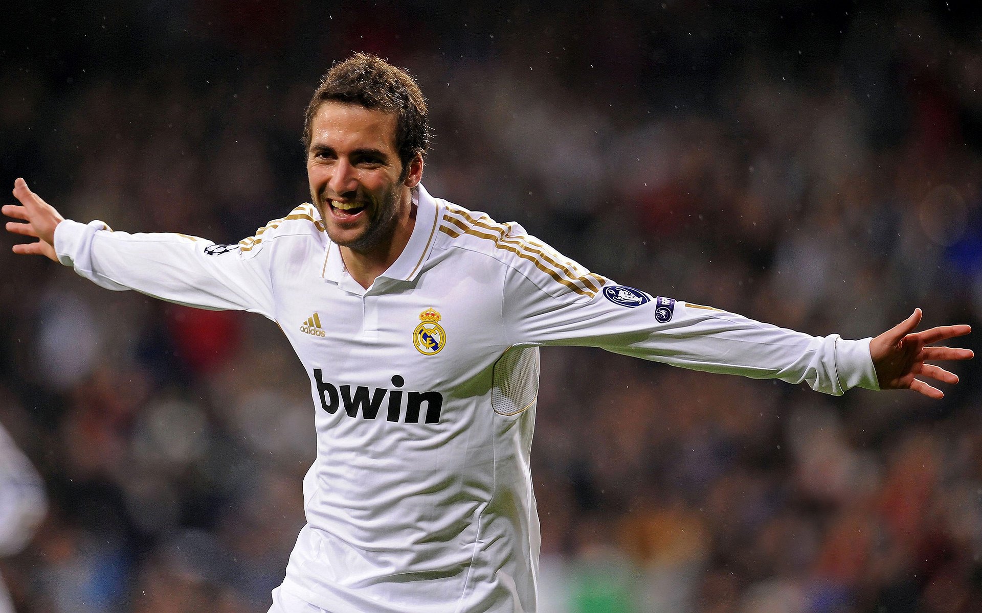 曼城冠军梦再次升起，联赛领先，曼城冠军阵容